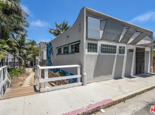 2700 Pacific Ave, Venice, CA 90291