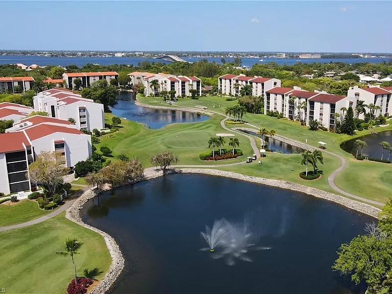 4396 Bowsprit Ct #4B — Photo 21