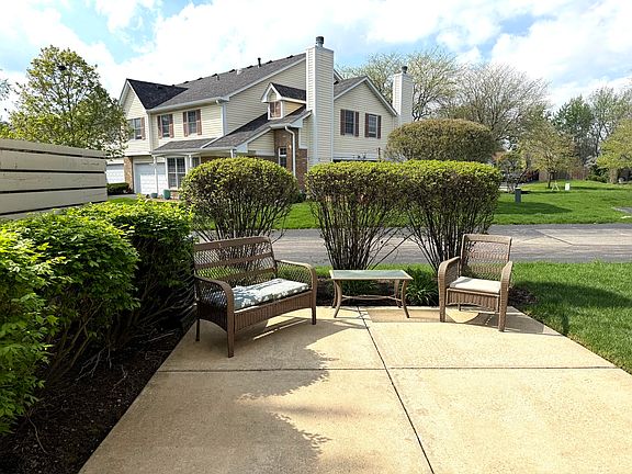 4th image of 9931 Cambridge Dr