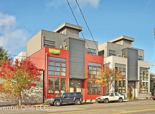 7717 15th Ave NW #B, Seattle, WA 98117