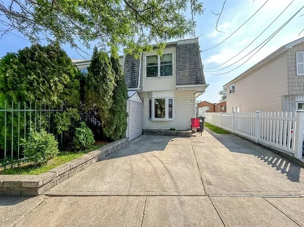 32 McCormick Pl, Staten Island, NY 10305