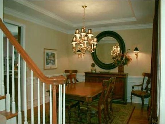 5th image of 126 Oakview Dr