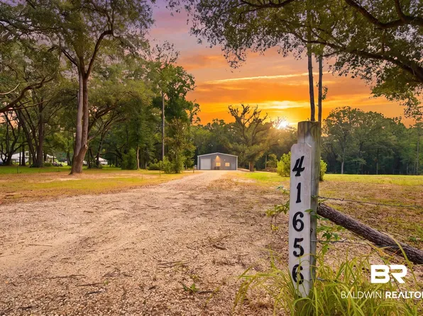 41656 Van Dyke Ln, Bay Minette, AL 36507
