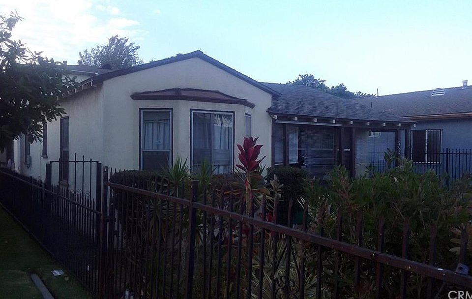 1st image of 905 E 87th Pl