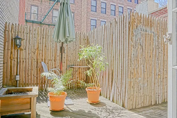 Rented by Compass | media 42