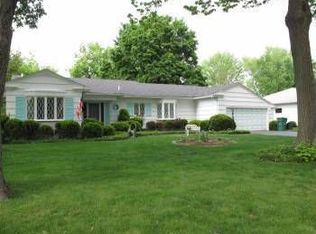 126 Danbury Cir S, Rochester, NY 14618