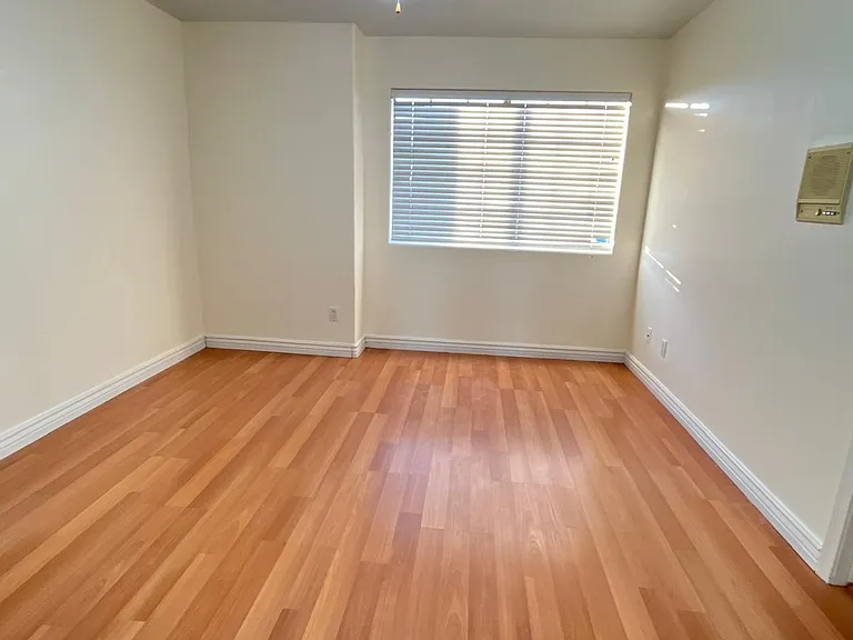 5545 W Wethersfield Dr — Photo 37