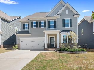 4032 Whipcord Dr, Waxhaw, NC 28173