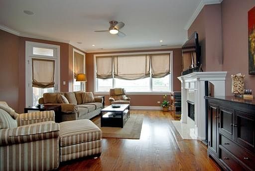 2nd image of 3512 N Southport Ave APT 3S