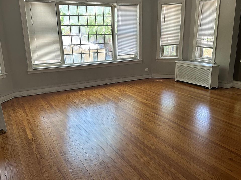 1st image of 7828 S Essex Ave #3S