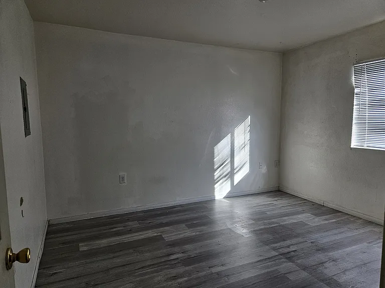 411 S 11th St #2 — Photo 7