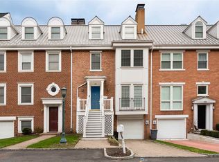 106 Shearwater Ct E #TOWNHOUSE, Jersey City, NJ 07305