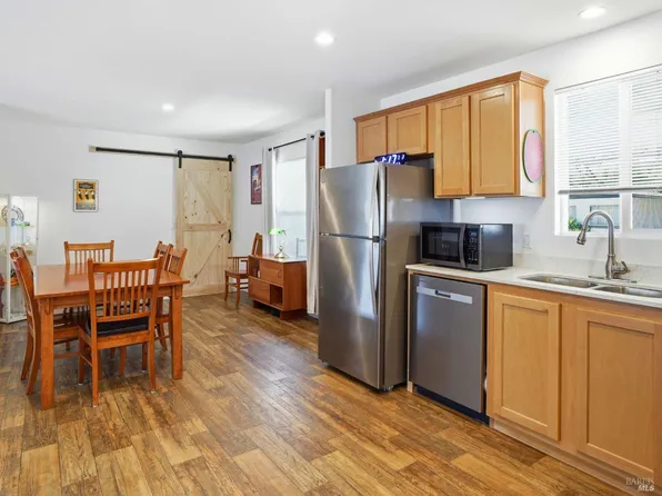 858 Mary Street, Santa Rosa, CA 95403
