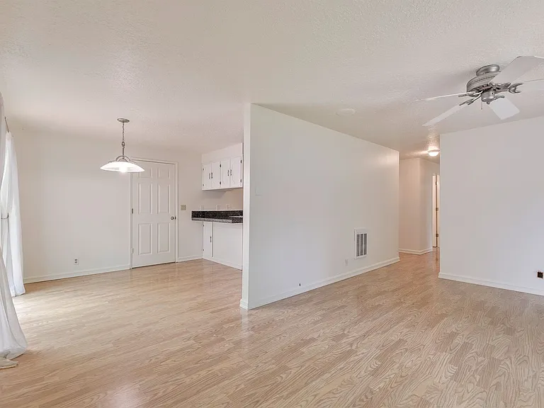 529 Ballad Way — Photo 15