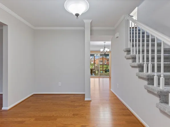 1291 Gettysburg Ct, Rochester Hills, MI 48306