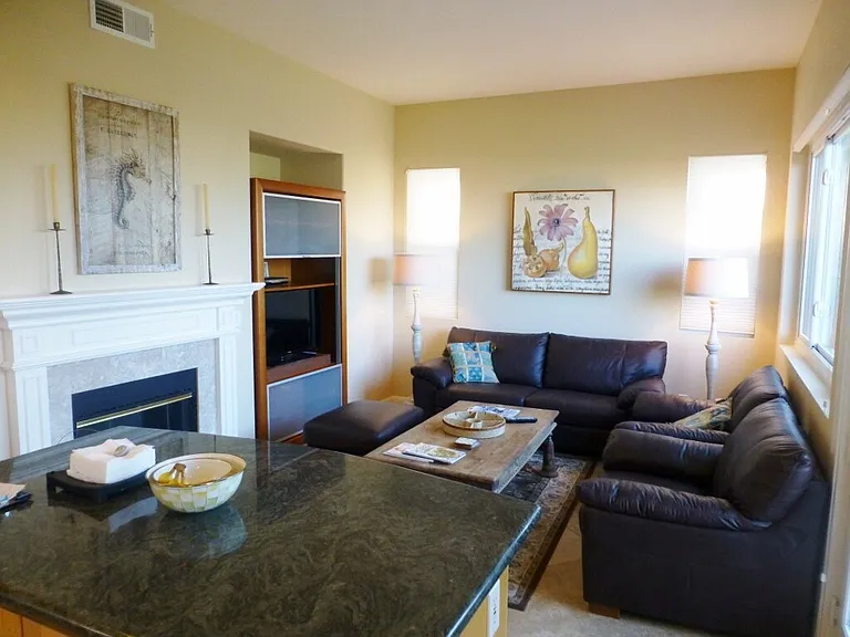7275 Surfbird Cir — Photo 8