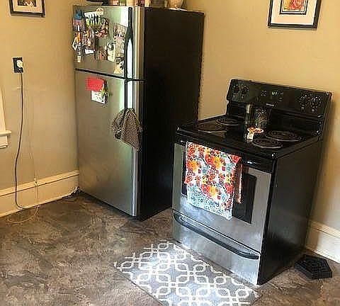 4th image of 211 S McLean St #1