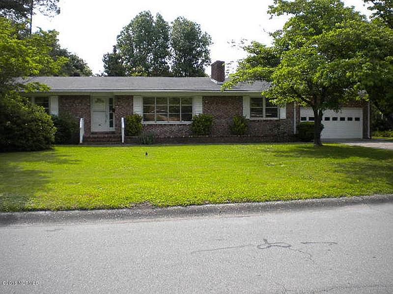 2nd image of 904 Vernon Dr