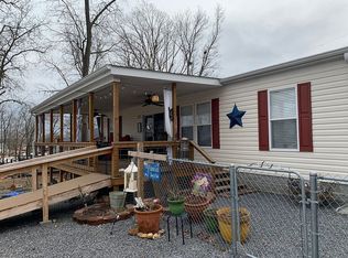 28 Lakeview Cir, Benton, KY 42025