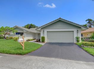 6912 Villas Dr W, Boca Raton, FL 33433