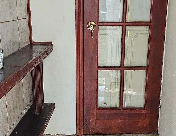 Country Club Ln — Photo 4