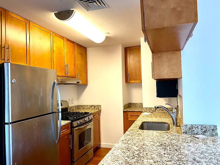 4026 College Point Blvd #17B — Photo 9