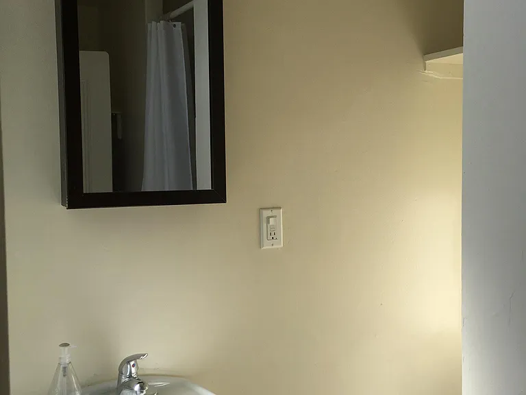 468 Fell St #8 — Photo 11