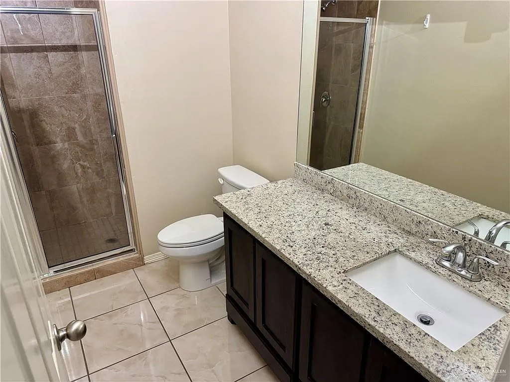 3 bed, 2.0 bath, 1163 sqft, $1,100 — Photo 4