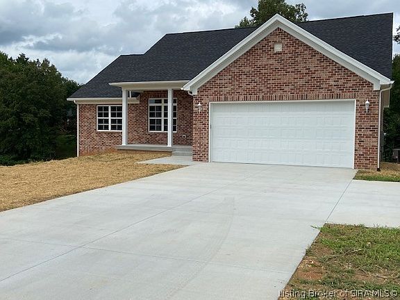 3rd image of 154 Tecumseh Court