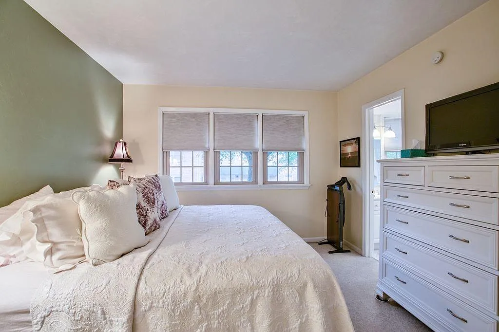 1 bed, 644 sqft, $1,350 — Photo 2
