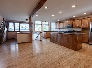 2028 N Cambridge Ave, Milwaukee, WI 53202