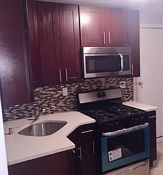 Rented by Robin D Plummer, LREB