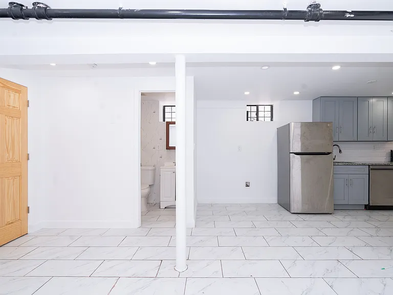 831 Cleveland St #B — Photo 6