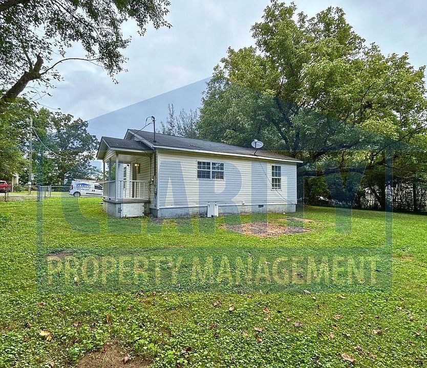 1st image of 330 Orlando Dr NE