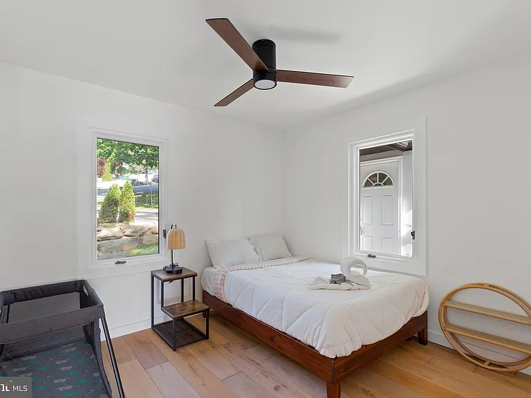101 Lakeshore Dr — Photo 12