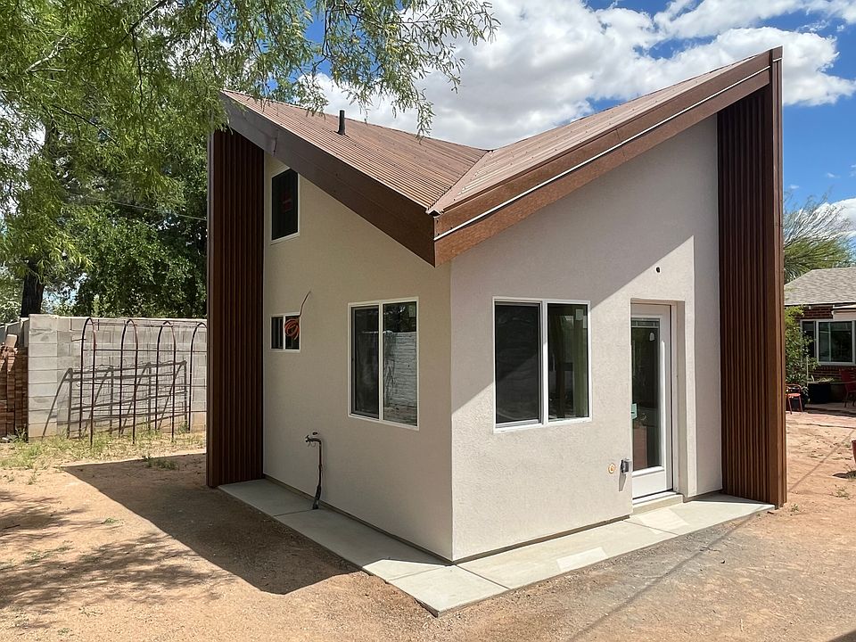 1st image of 2801 E Arroyo Chico #3