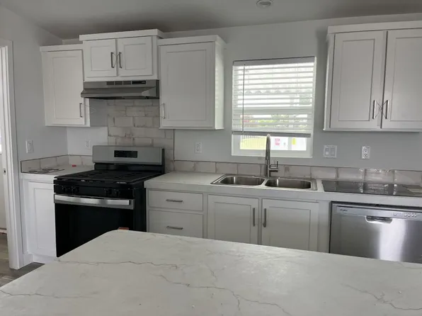 3138 W Dakota Ave Spc 1, Fresno, CA 93722