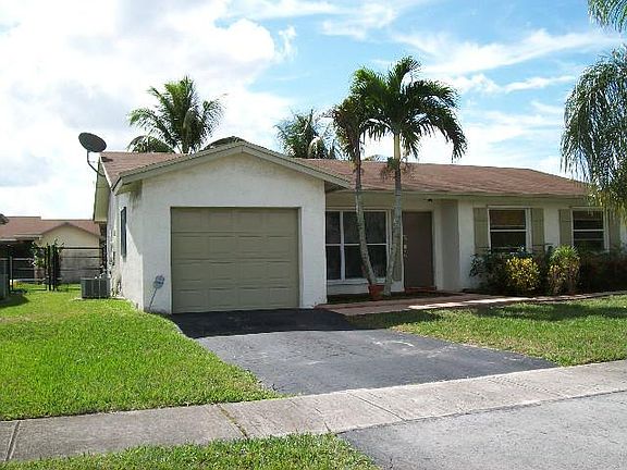 3rd image of 11840 NW 39th Pl