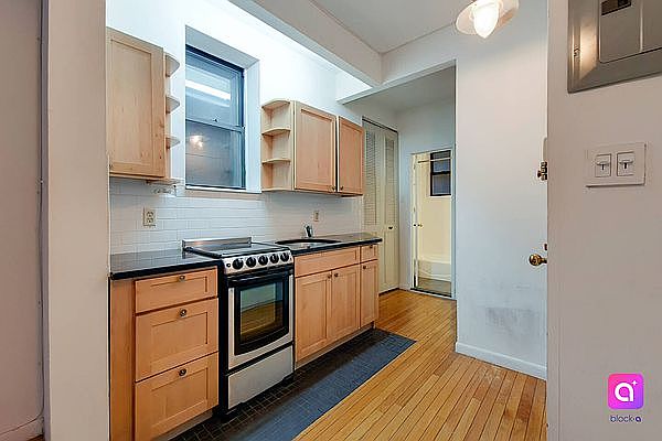 1st image of 246 W 22nd St APT 10