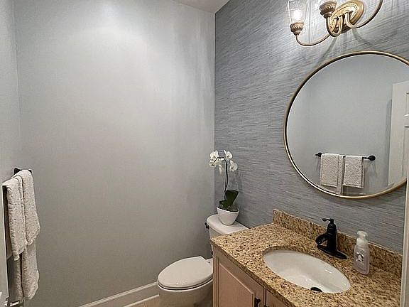 5th image of 4835 Lafayette Pl