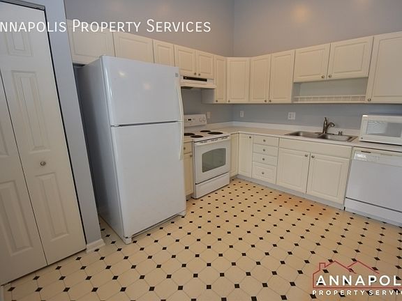2nd image of 694 Winding Stream Way Unit 301