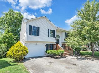 3488 Green Ridge Ct, Roanoke, VA 24019