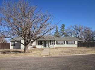 97 Thomas Blvd, Plainview, TX 79072