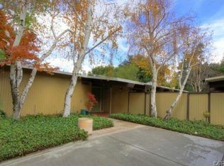1525 Serpentine Dr, Redlands, CA 92373