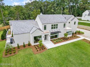 915 Montrose Dr, Ridgeland, MS 39157