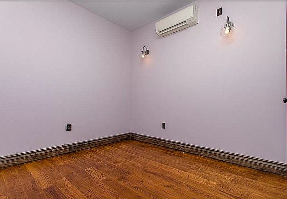 4th image of 256 Palmetto St #4