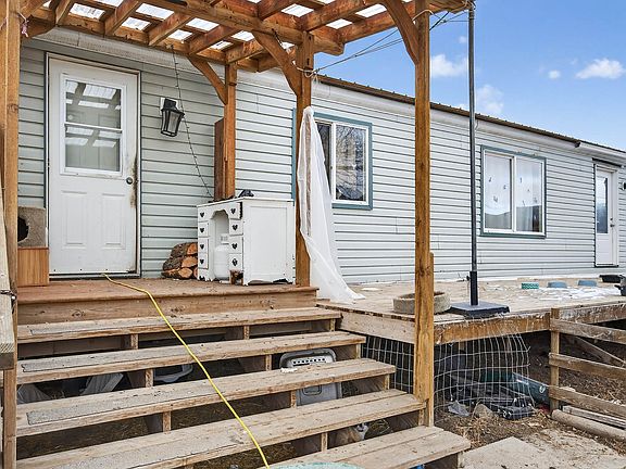 2nd image of 5880 Gardi Rd