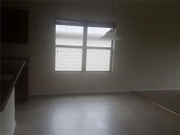 3rd image of 1910 Castaway Dr