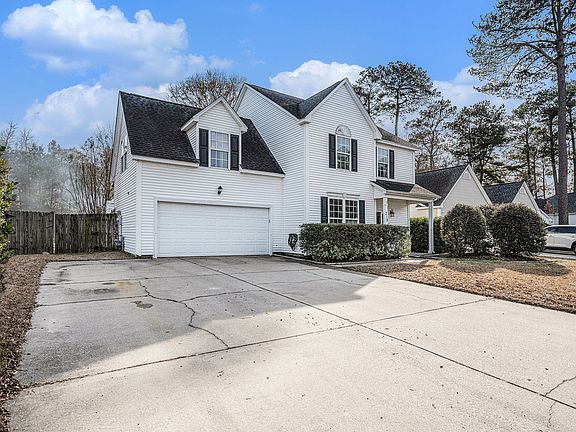 2nd image of 219 Ashford Cir