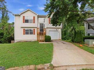 5855 Crescent Ridge Ct, Lithonia, GA 30058